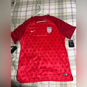 Nike Men's Red Star Pattern Soccer Jersey